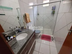 Casa com 2 Quartos à venda, 80m² no Laranjeiras, Uberlândia - Foto 13