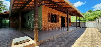 Casa com 4 Quartos à venda, 214m² no Tribobó, São Gonçalo - Foto 1