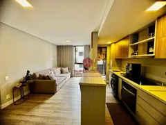 Apartamento com 2 Quartos à venda, 65m² no Balneário, Florianópolis - Foto 2