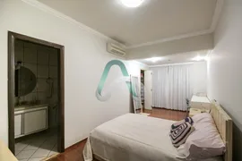 Casa com 5 Quartos à venda, 500m² no Parque Residencial Alcântara , Londrina - Foto 26