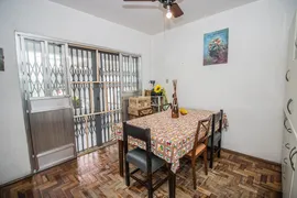Casa com 4 Quartos à venda, 218m² no Fátima, Canoas - Foto 4