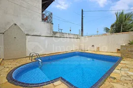 Casa com 3 Quartos à venda, 156m² no Jardim Marcia, Peruíbe - Foto 2