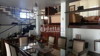 Casa com 5 Quartos à venda, 326m² no Tabajaras, Uberlândia - Foto 5