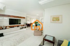 Casa com 3 Quartos à venda, 286m² no Glória, Joinville - Foto 4
