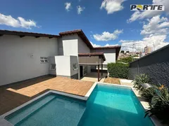 Casa com 4 Quartos à venda, 345m² no Jardim América, Bragança Paulista - Foto 2