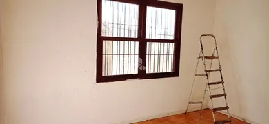 Casa com 3 Quartos à venda, 100m² no Santa Fé, Porto Alegre - Foto 2