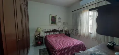 Casa com 3 Quartos à venda, 211m² no Parque Brasil, Jacareí - Foto 11