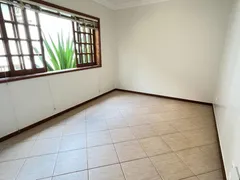 Casa com 4 Quartos à venda, 565m² no Tucano, Londrina - Foto 5