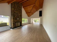 Casa com 3 Quartos à venda, 222m² no Carniel, Gramado - Foto 2