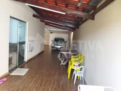 Casa com 2 Quartos à venda, 120m² no Segismundo Pereira, Uberlândia - Foto 1