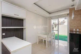 Casa de Condomínio com 2 Quartos para alugar, 135m² no Marechal Rondon, Canoas - Foto 4