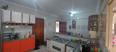 Apartamento com 3 Quartos para alugar, 132m² no Centro, Araraquara - Foto 6