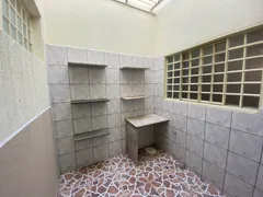Casa com 5 Quartos para alugar, 230m² no Nossa Senhora Aparecida, Uberlândia - Foto 22