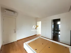 Apartamento com 4 Quartos à venda, 250m² no Belvedere, Belo Horizonte - Foto 42