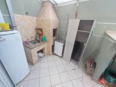 Sobrado com 3 Quartos à venda, 131m² no Capão Raso, Curitiba - Foto 7