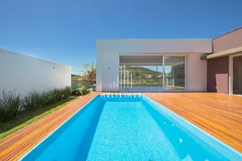 Casa de Condomínio com 3 Quartos à venda, 339m² no Vila Nova, Porto Alegre - Foto 1