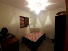 Casa com 3 Quartos à venda, 70m² no São Jorge, Uberlândia - Foto 3
