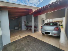 Casa com 2 Quartos à venda, 146m² no Jardim Asturias, São José do Rio Preto - Foto 2