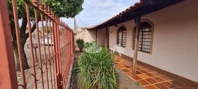 Casa com 4 Quartos à venda, 173m² no São Pedro, Londrina - Foto 1