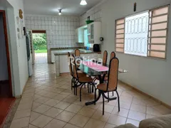 Casa com 3 Quartos à venda, 200m² no Marta Helena, Uberlândia - Foto 8