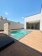 Casa com 3 Quartos à venda, 200m² no Setor Oeste, Goiânia - Foto 2