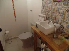 Casa com 3 Quartos para alugar, 220m² no Jardim Itú Sabará, Porto Alegre - Foto 13