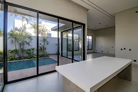 Casa de Condomínio com 4 Quartos à venda, 220m² no Alphaville, Uberlândia - Foto 11