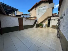 Casa com 3 Quartos à venda, 260m² no Planalto, Belo Horizonte - Foto 18