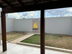 Casa com 3 Quartos à venda, 250m² no Jardim Botânico, Uberlândia - Foto 16