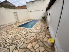 Casa com 4 Quartos à venda, 205m² no Maravilha, Uberlândia - Foto 12