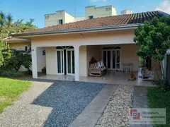 Casa com 3 Quartos à venda, 190m² no Iririú, Joinville - Foto 1