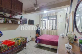 Casa com 4 Quartos para alugar, 250m² no João Pinheiro, Belo Horizonte - Foto 9