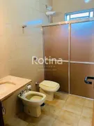 Casa com 3 Quartos para alugar, 190m² no Umuarama, Uberlândia - Foto 10