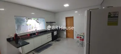 Casa de Condomínio com 3 Quartos à venda, 230m² no Jardim Petrópolis, Cuiabá - Foto 7