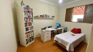 Casa com 3 Quartos à venda, 171m² no Dom Bosco, Belo Horizonte - Foto 24