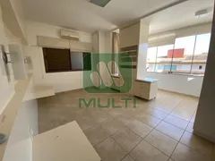 Casa de Condomínio com 3 Quartos para alugar, 465m² no Morada da Colina, Uberlândia - Foto 8