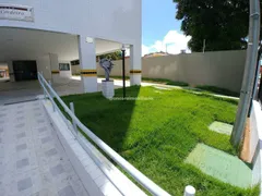 Apartamento com 3 Quartos para alugar, 70m² no Cordeiro, Recife - Foto 35