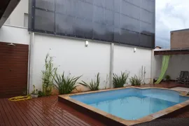 Casa com 3 Quartos à venda, 211m² no Santa Mônica, Uberlândia - Foto 36