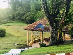 Casa de Condomínio com 3 Quartos à venda, 226m² no Parque Morro Pedra do Fogo, Campos do Jordão - Foto 2