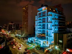 Apartamento com 3 Quartos à venda, 141m² no Champagnat, Curitiba - Foto 2