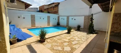Casa com 3 Quartos à venda, 360m² no Goiania 2, Goiânia - Foto 2