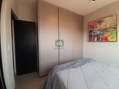 Apartamento com 2 Quartos à venda, 61m² no Umuarama, Uberlândia - Foto 9