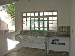 Casa com 3 Quartos para alugar, 93m² no São Jorge, Uberlândia - Foto 7