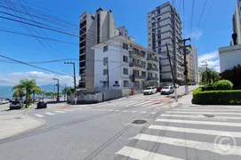 Apartamento com 3 Quartos para alugar, 81m² no Centro, Florianópolis - Foto 2