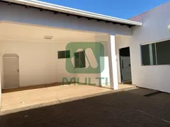 Casa com 3 Quartos à venda, 212m² no Umuarama, Uberlândia - Foto 14