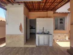 Casa com 3 Quartos à venda, 165m² no Caiçaras, Belo Horizonte - Foto 11