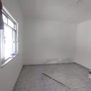 Casa com 1 Quarto para alugar, 32m² no Ramos, Rio de Janeiro - Foto 4