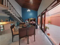 Casa com 4 Quartos para alugar, 371m² no Vila Zezé, Jacareí - Foto 10