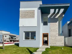 Casa de Condomínio com 3 Quartos à venda, 141m² no Campeche, Florianópolis - Foto 2