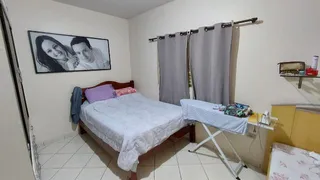 Casa com 4 Quartos à venda, 190m² no Gravatás, Uberlândia - Foto 9